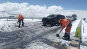 Ocho tramos en cuatro departamentos son afectados por derrumbes y nevadas en Bolivia