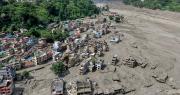 Al menos 55 muertos y 403 desaparecidos en la riada masiva en Nepal