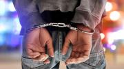 Ordenan detención preventiva para dos jóvenes por vender galletas con marihuana en Sucre