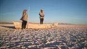 El sueño de los urus de volver a navegar el Poopó puede ser posible: plantean recuperar al menos el 50% del lago