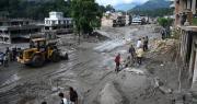 Desaparecidos por mortal alud entre Nepal y China superan los 2.400