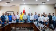 Cisterneros acuerdan con el gobierno y levantan su amenaza de paro