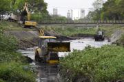 Alcaldía retoma limpieza de canales de drenaje y prevé concluir hasta noviembre
