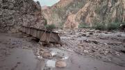 Un muerto y unos 15 desaparecidos tras inundación repentina en el Gran Cañón en Arizona