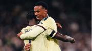 Arsenal golpea en el momento justo y se lleva el triunfo ante Aston Villa
