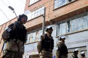 Incertidumbre y miedo en la zona afectada por explosiones en un cuartel militar en Viacha