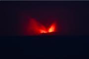Cierran seis aeropuertos por erupción del volcán Krakatoa