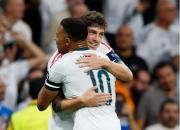 Mbappé y Valverde dan la victoria entre abucheos al Real Madrid