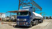 Revilla anuncia gestiones para importar combustible y habilitar almacenamiento en La Paz