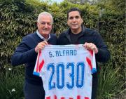 Gustavo Alfaro renueva con la Albirroja hasta 2030