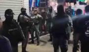 Operativo policial en Los Pozos: dos aprehendidos y una mujer arrestada tras presunta amenaza con arma