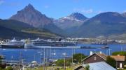 Ministros de Defensa y Exteriores de Argentina visitan en Ushuaia la zona en la que se prevé una base naval