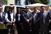 Fiscalía entrega camionetas al IDIF para fortalecer la investigación en el trópico y Cono Sur