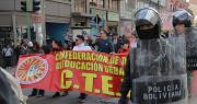 Marcha del magisterio paceño concluye sin mayores disturbios pese al Estado de excepción