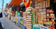 Algunos productos para la elaboración de pan varían de precio por el dólar y el diésel, según comerciantes de La Paz