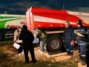 Funcionarios de YPFB detectan soldaduras en una cisterna con placa boliviana procedente de Argentina