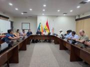 Desactivan paro en Santa Cruz: choferes y Gobierno firman acuerdo