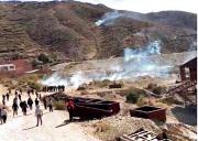 Familiares de policías muertos en Llallagua exigen justicia y cuestionan suspensiones del juicio