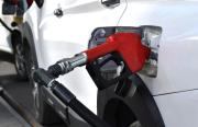 La Paz: Vehículos con deudas tributarias no podrán cargar combustibles, advierte Dockweiler
