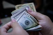 Nueva normativa del BCB elimina el límite de 10 centavos para la venta de dólares