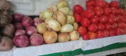 Precio de la papa y cebolla se disparan en el occidente mientras el tomate baja en Santa Cruz