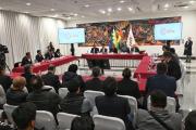 Gobierno y alcaldes acuerdan presupuesto adicional para el cierre del 2026