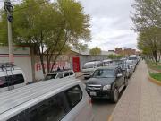 Surtidores en Santa Cruz, Potosí y Oruro reportan largas filas por gasolina