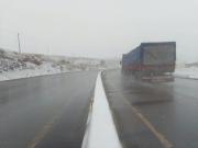 Nevadas y neblina afectan la carretera Oruro