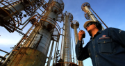 “Nos damos el lujo de no usar la capacidad ociosa de las refinerías”, cuestiona experto sobre política de combustibles