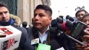 Gobernador Loza asiste a reunión en La Paz; plantea avanzar en la propuesta 50/50