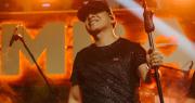 Luis Vega sorprende a sus fanáticos con una versión en vivo de ‘Mi momento humilde’