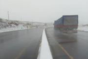 ABC confirma que la vía Oruro – Cochabamba está transitable y recomienda precaución por nieve y neblina