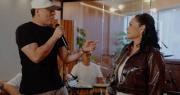 Luis Vega sorprende al cantar el tema ‘No sé si vuelva’ junto a su madre