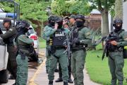 Allanan inmuebles del exfiscal general acusado de supuesta protección al narcoterrorismo
