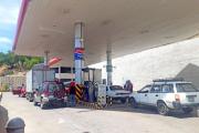 YPFB: CONTRABANDISTAS GANAN HASTA BS 8 POR LITRO Y OPERATIVO DETECTA CARGUÍOS REPETITIVOS EN SUCRE