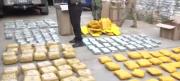 Policía halla 346 paquetes de presunta marihuana en vehículo abandonado tras persecución en Santa Cruz