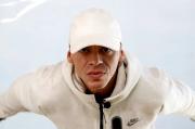 Vico C se recupera favorablemente tras una cirugía de la columna cervical en Colombia