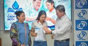 COSMOL R.L. premia con Bs 500 a 28 estudiantes destacados de Montero