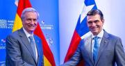 Interconexión, seguridad y oleoducto: Los acuerdos que Bolivia firmará con Chile en la visita de Kast