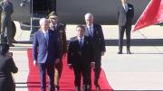Kast ya está en Bolivia y fue recibido con altos honores
