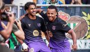 Barcelona golea al Betis y mantiene su paso perfecto en La Liga