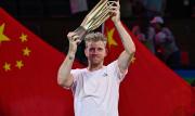 Davidovich se corona en el Masters 1.000 de Shanghái con una remontada