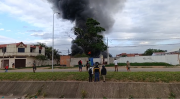 Reportan un incendio estructural en un inmueble cerca del mercado nuevo Los Pozos
