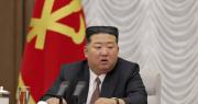 Difunden fotos de Kim Jong-un en una feria tras versiones de que presuntamente estaba en coma