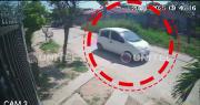 Video: Cámara capta cómo sicarios huyen en un vehículo robado tras acribillar a dos personas en Santa Cruz