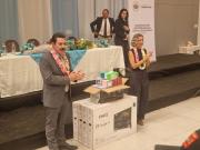 Primera Dama entrega equipos tecnológicos para mejorar la atención en centros infantiles de Cochabamba