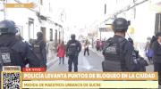 Policía levanta puntos de bloqueos de maestros urbanos en Sucre