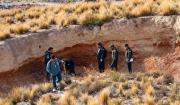Oruro: un adolescente de 17 años fue hallado asesinado y enterrado en un terreno baldío