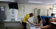 Brasileños votan para decidir el reñido duelo entre Lula y Bolsonaro