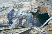 Bolivia vende más minerales, pero su economía sigue atrapada en la recesión